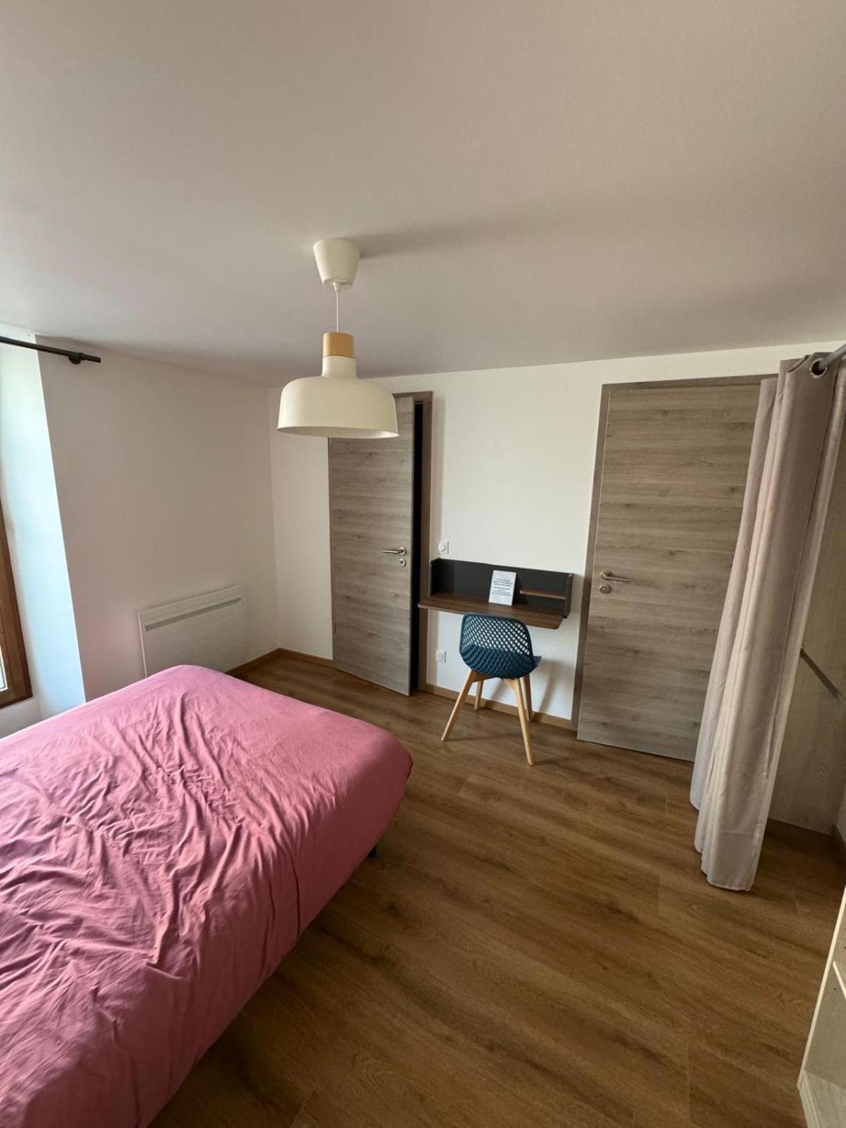 Studio Avec Wc Et Sdb Prives Dans Grande Maison A Cote Du Campus Artem - Thermal Et Parc Des Expos Вандёвр-ле-Нанси Экстерьер фото